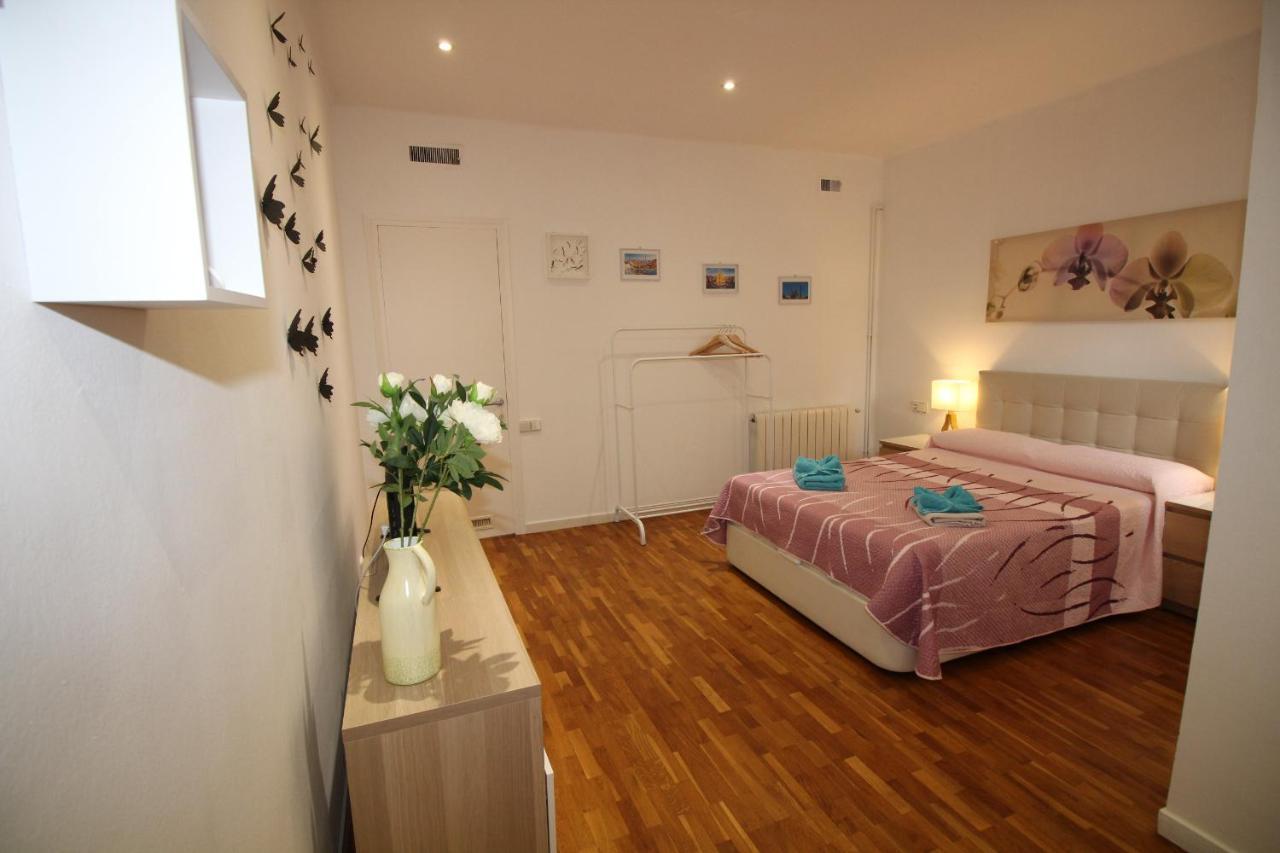 Rooms Arago Barcelona Exterior foto